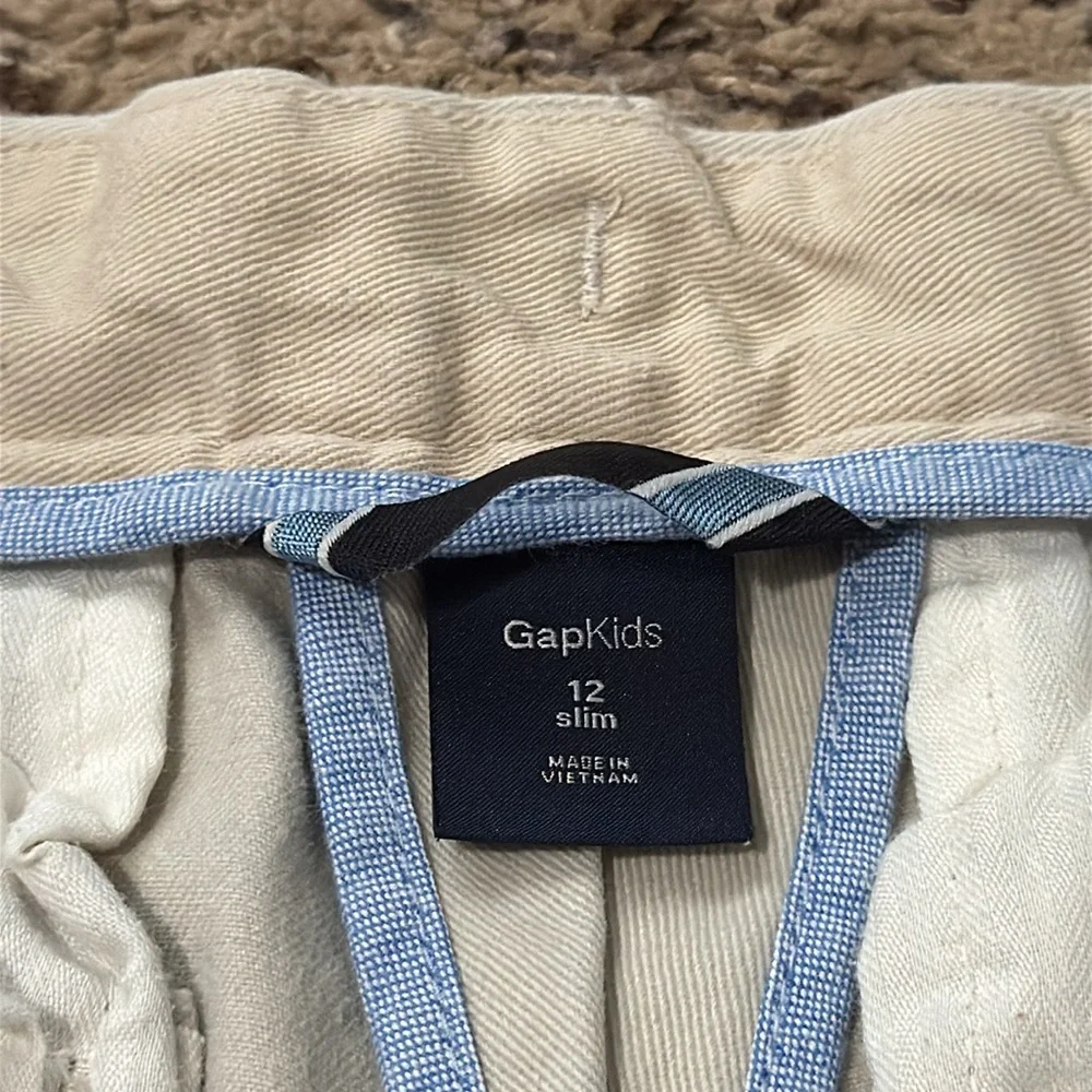 Gap Boys White 100% Cotton Dress Shorts Size 12 Slim